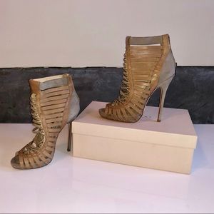 Stunning Jimmy Choo Lace Up Ankle Bootie